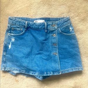 Worn once! Zara denim skort size medium